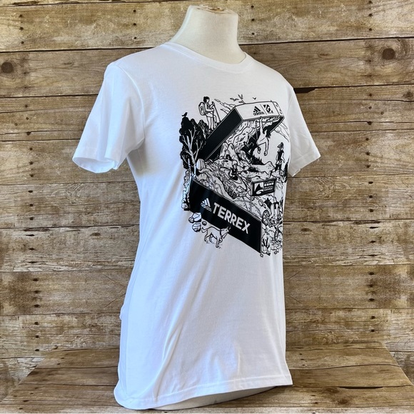 Adidas Terrex Size Small Black Graphic Tee - Picture 2 of 10